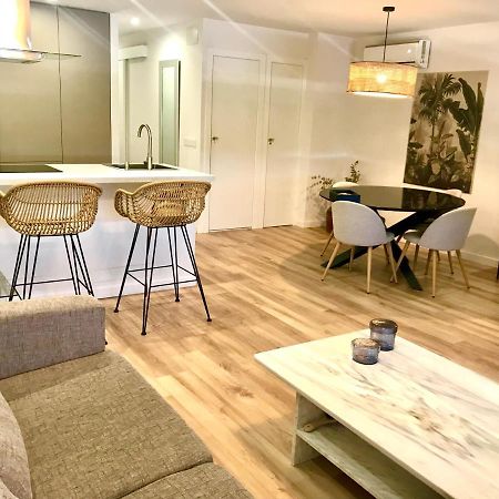 Apartamento Salinas ตอร์เรเวียคา ภายนอก รูปภาพ