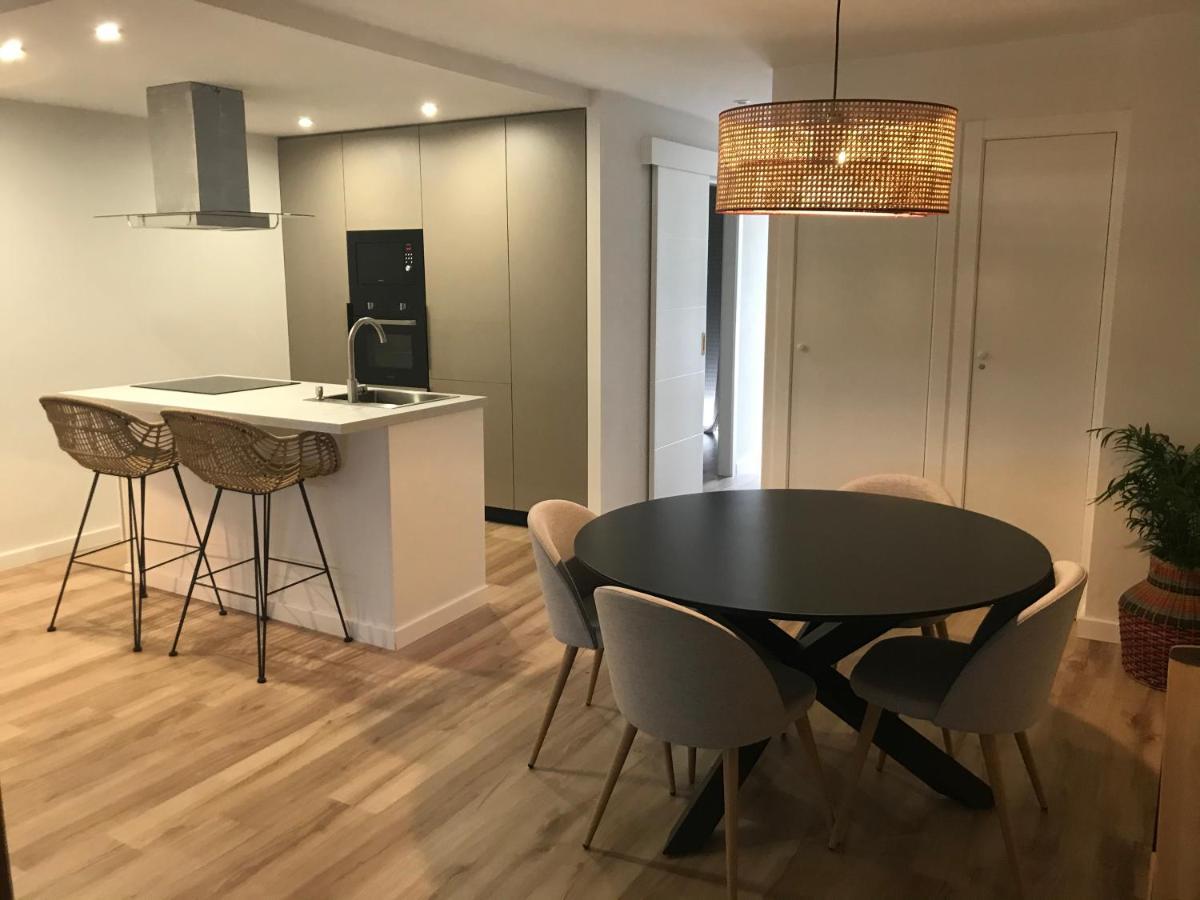 Apartamento Salinas ตอร์เรเวียคา ภายนอก รูปภาพ
